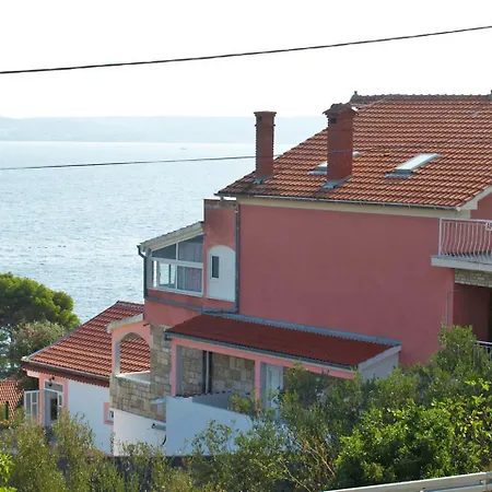 Zdenko-1 By Interhome דירה קאלי