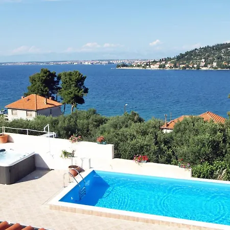 Zdenko-1 By Interhome *